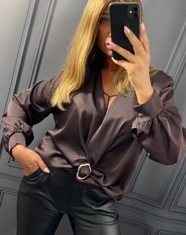 Bluzka KLAMRA atłas - obrazek 3